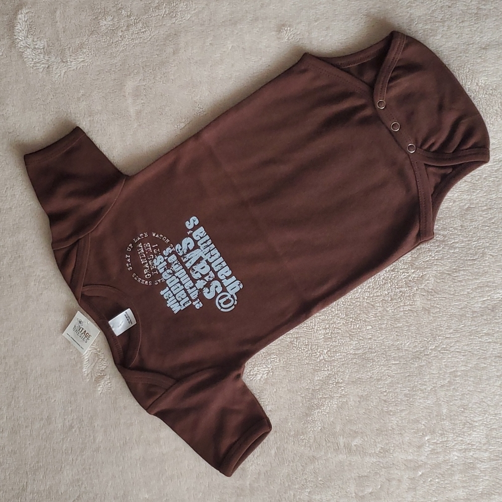 💖 4/$25 NWT Baby Bodysuit,What Happens at Grandma's ... (12-18 months)